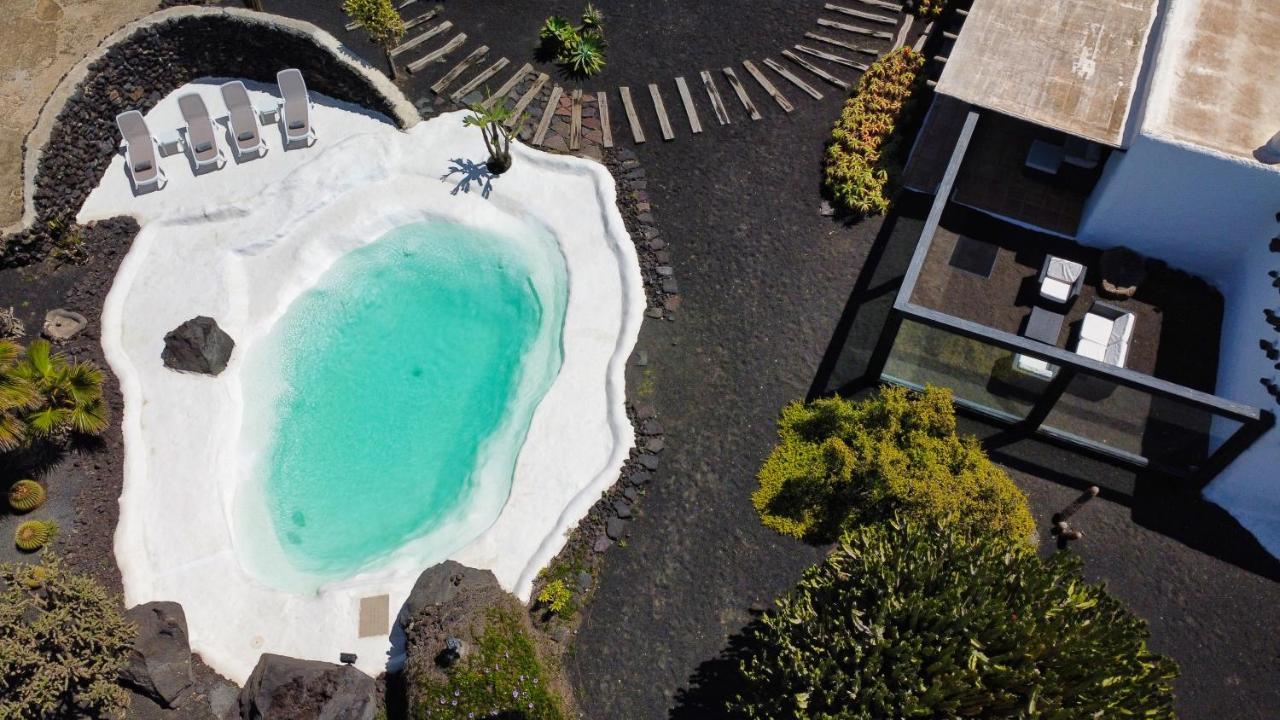 Luxe Ecovilla Listan Uga Ngoại thất bức ảnh