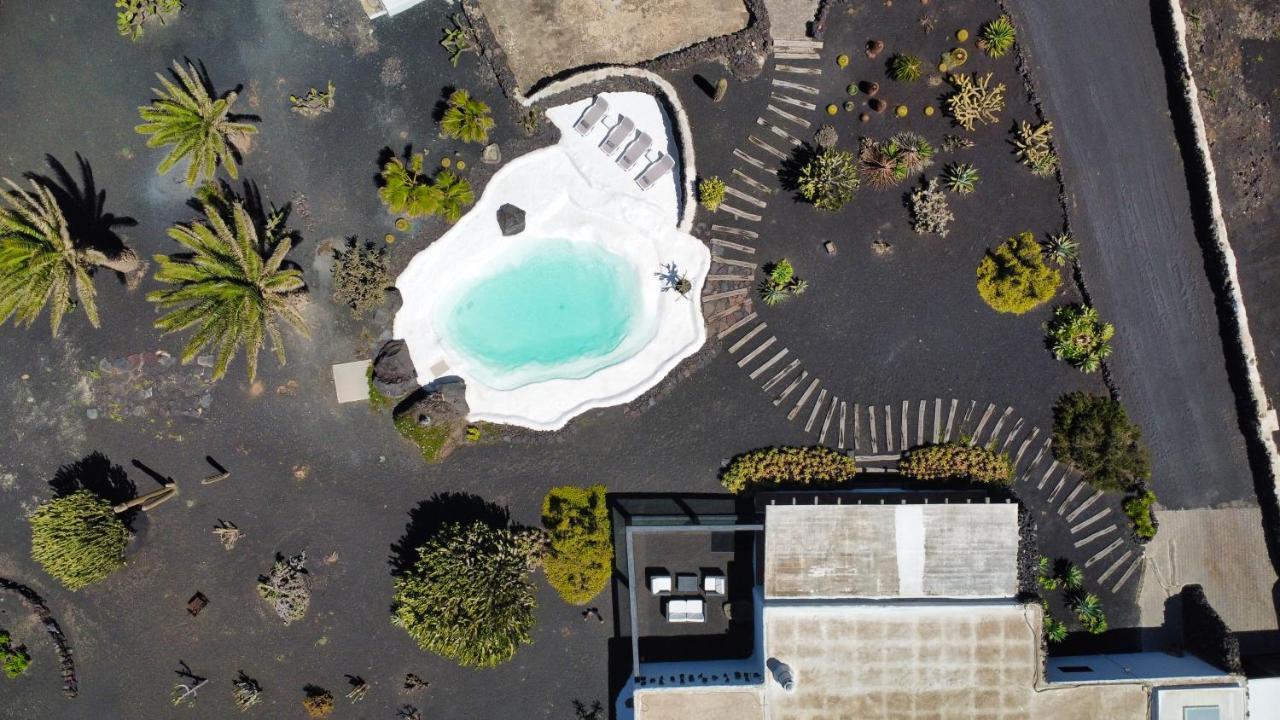 Luxe Ecovilla Listan Uga Ngoại thất bức ảnh